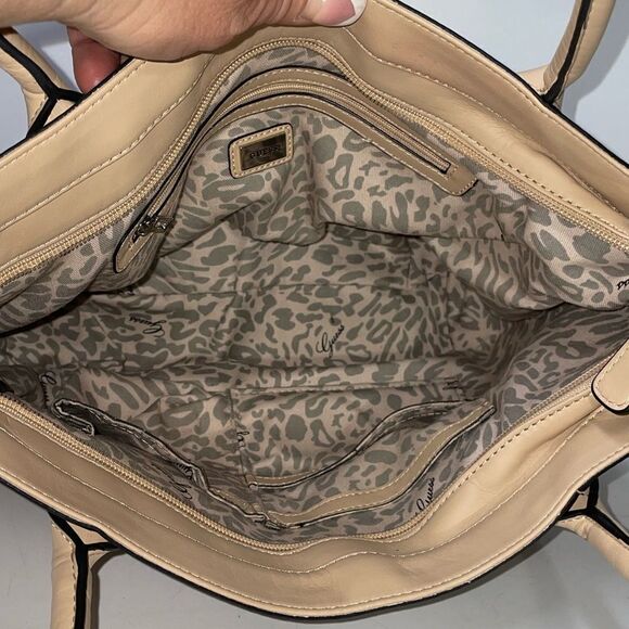 Guesss Newbel Taupe Tote - Picture 9 of 10